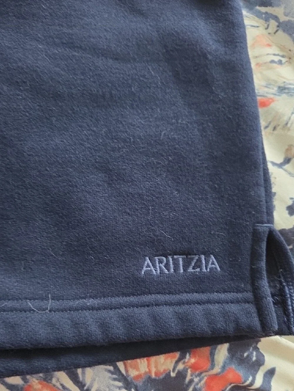 Aritzia Perfect Fit Sweat Fleece Shorts L